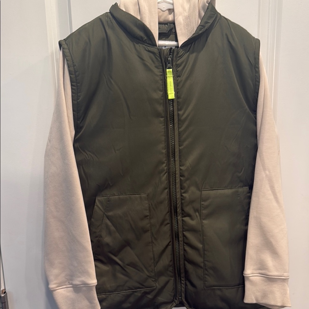 Old Navy Quilted Green and Cream Vest